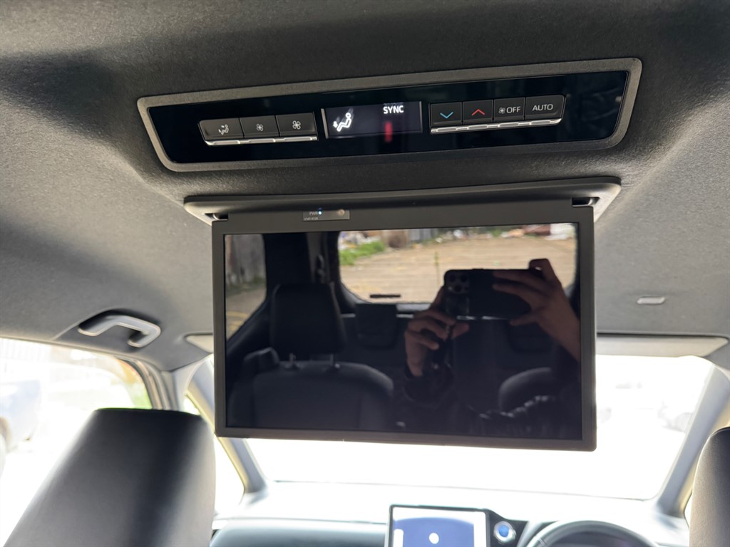 Used Toyota Voxy 2022 for sale - 77797876: Photo 51