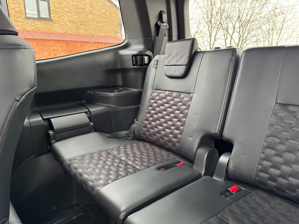 Used Toyota Voxy 2022 for sale - 77797876: Photo 60