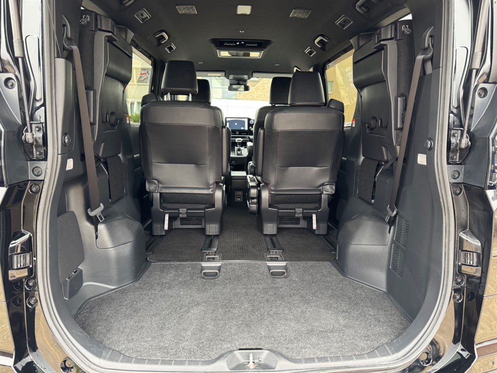 Used Toyota Voxy 2022 for sale - 77797876: Photo 63