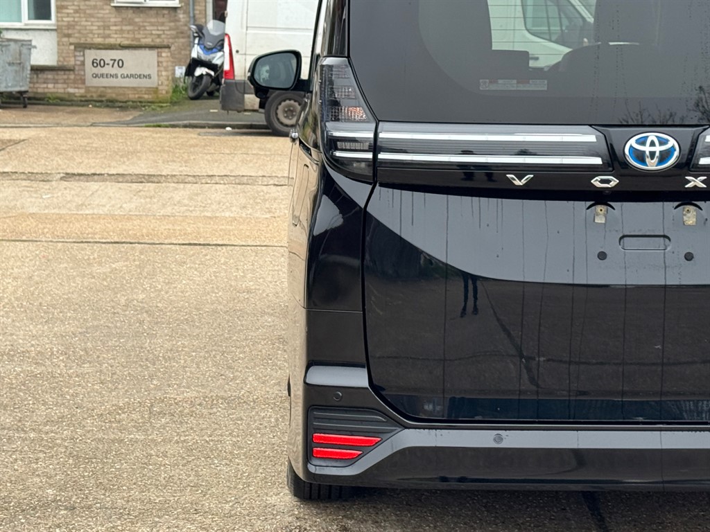 Used Toyota Voxy 2022 for sale - 77797876: Photo 65