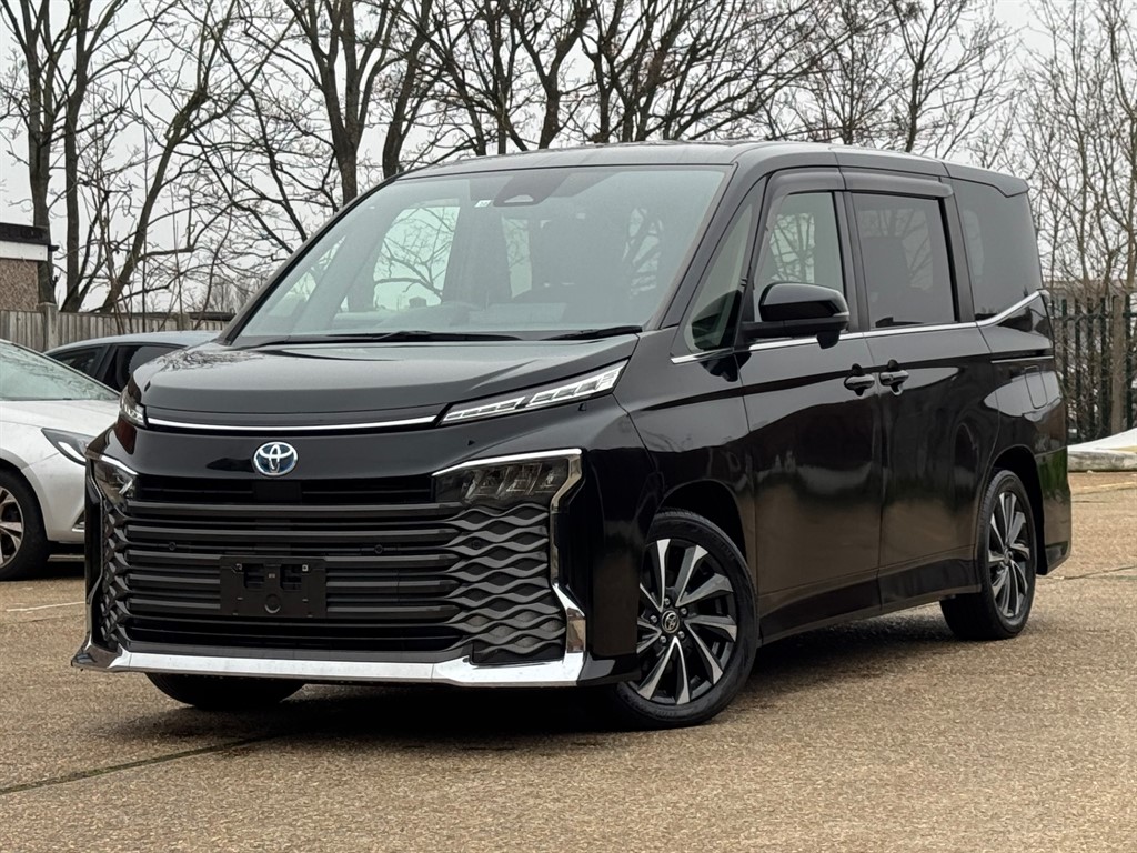 Used Toyota Voxy 2022 for sale - 77797876: Photo 69