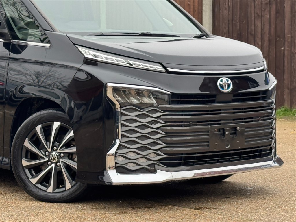 Used Toyota Voxy 2022 for sale - 77797876: Photo 73