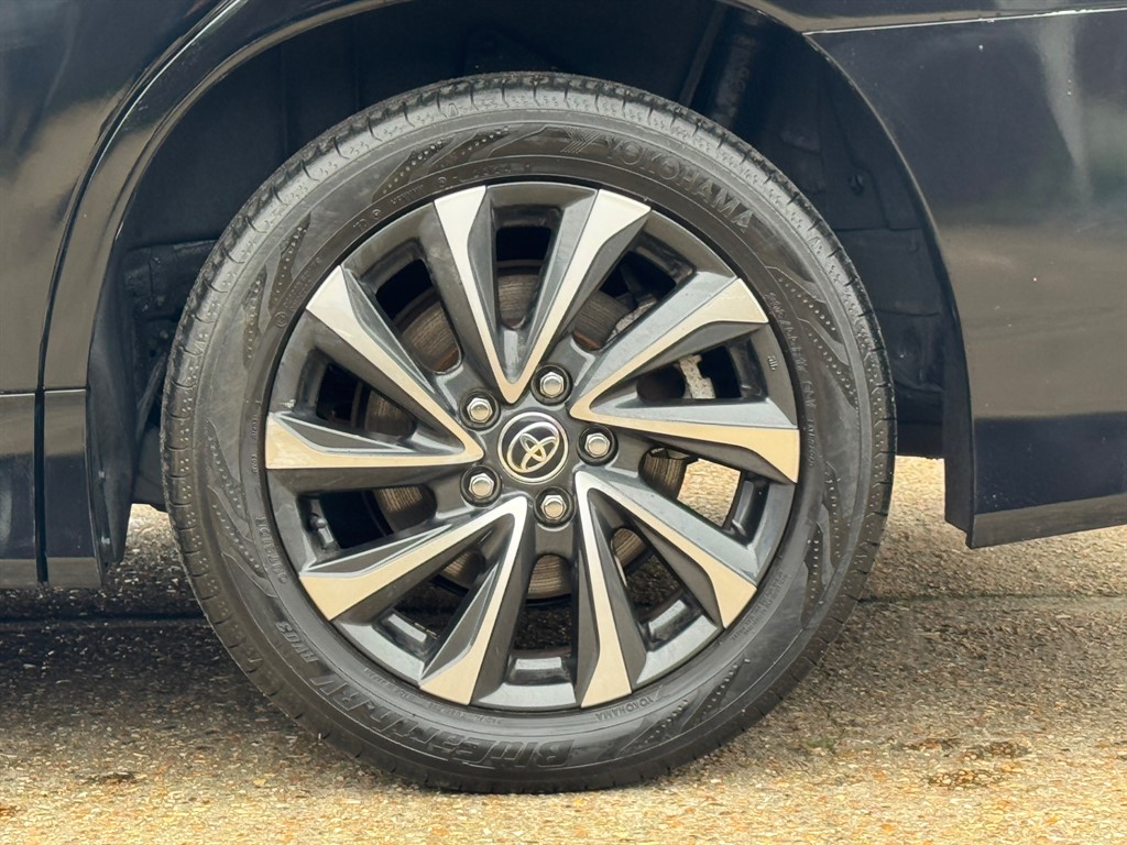 Used Toyota Voxy 2022 for sale - 77797876: Photo 78