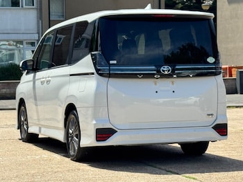 Used Toyota Voxy 2025 for sale - 79390031: Photo
