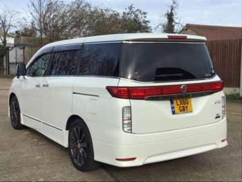 Used Nissan Elgrand 2010 for sale - 70025163: Photo