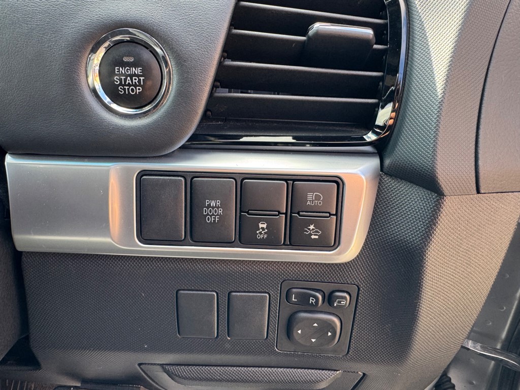 Vehicle 33