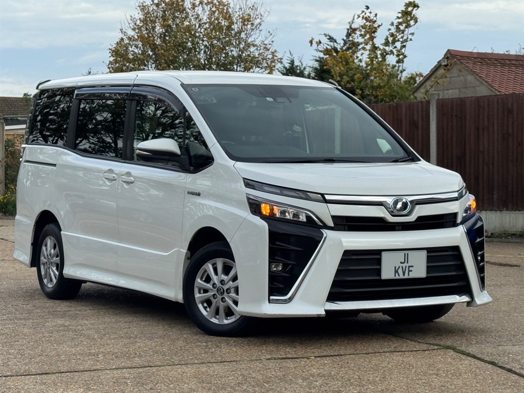 Used Toyota Voxy 2017 for sale - 76480001: Photo 57