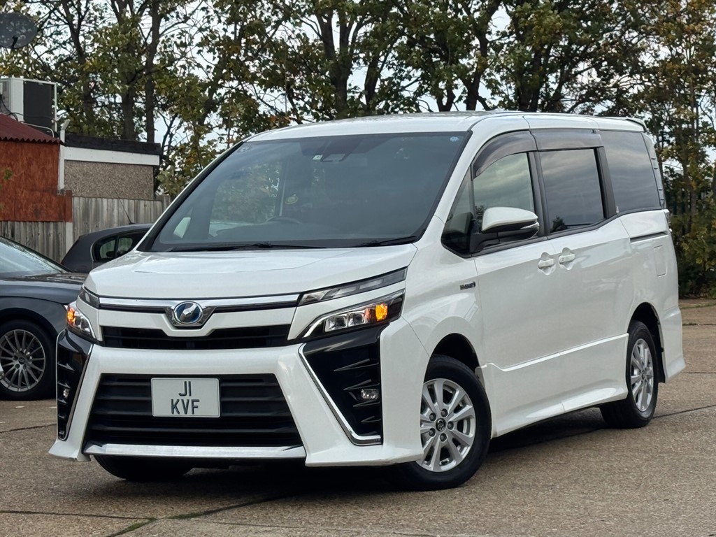 Used Toyota Voxy 2017 for sale - 76480001: Photo 59