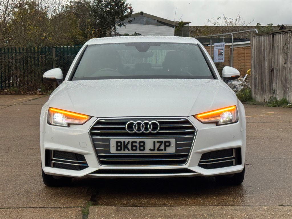 Used Audi A4 2018 for sale - 76754880: Photo 2