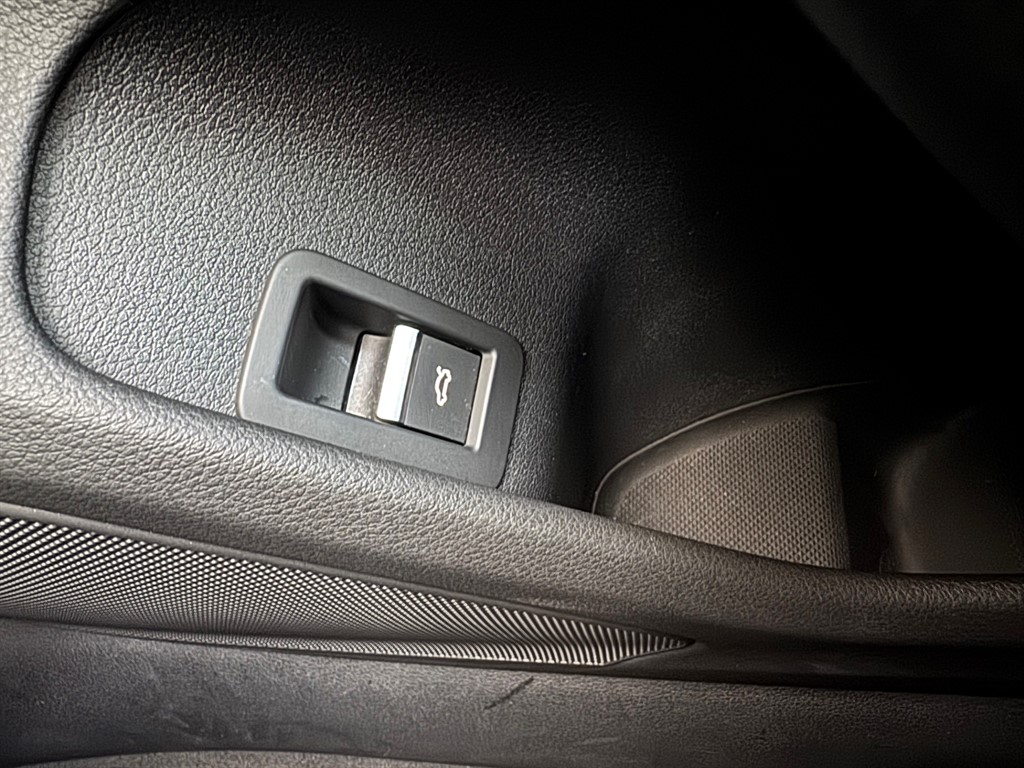 Used Audi A4 2018 for sale - 76754880: Photo 9