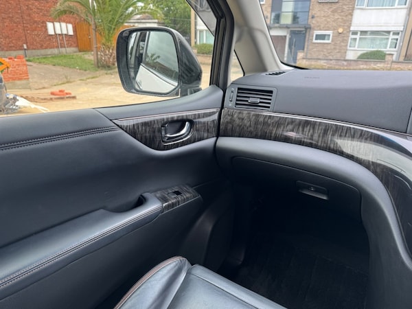 Used Nissan Elgrand 2020 for sale - 75606070: Photo 20