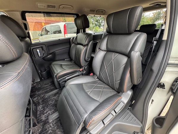 Used Nissan Elgrand 2020 for sale - 75606070: Photo 46