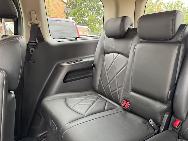 Used Nissan Elgrand 2020 for sale - 75606070: Photo 53