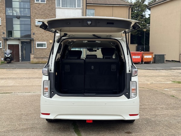 Used Nissan Elgrand 2020 for sale - 75606070: Photo 57