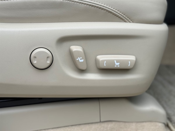 Used Toyota Landcruiser 2023 for sale - 75570676: Photo 34