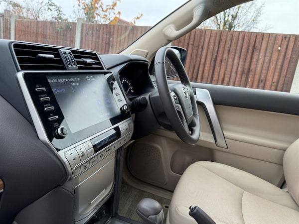 Used Toyota Landcruiser 2023 for sale - 75570676: Photo 38