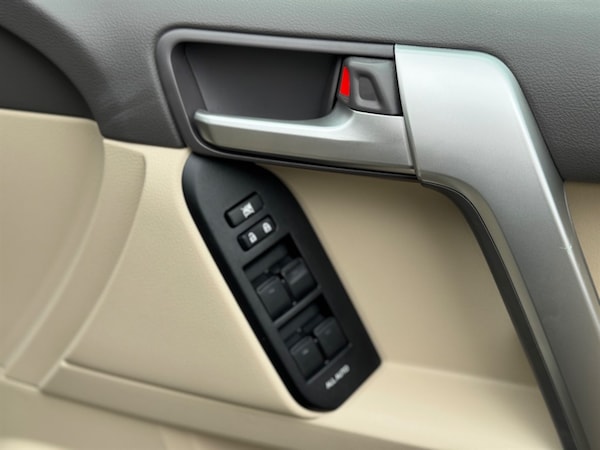 Used Toyota Landcruiser 2023 for sale - 75570676: Photo 59