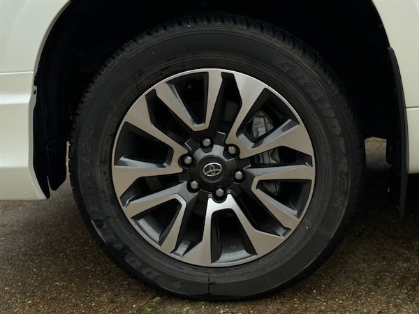 Used Toyota Landcruiser 2023 for sale - 75570676: Photo 69