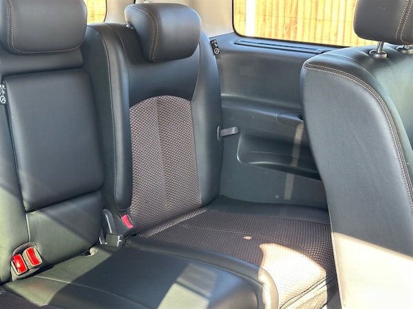 Used Nissan Elgrand 2013 for sale - 75572151: Photo 44