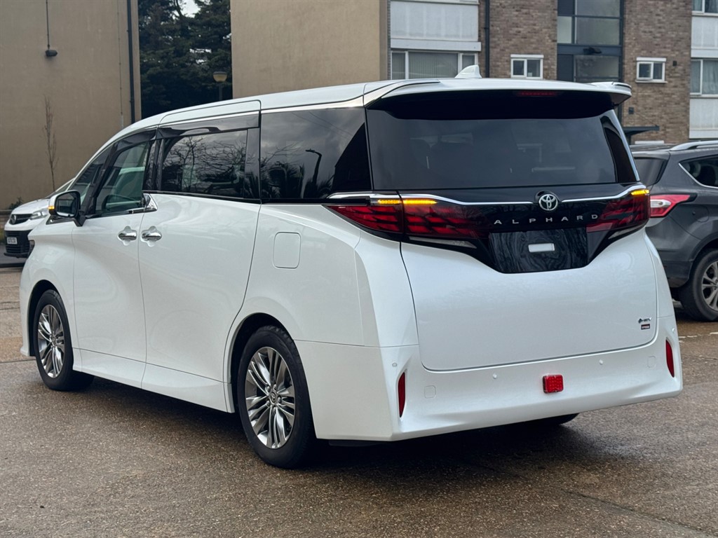 Used Toyota Alphard 2024 for sale - 77393644: Photo 4