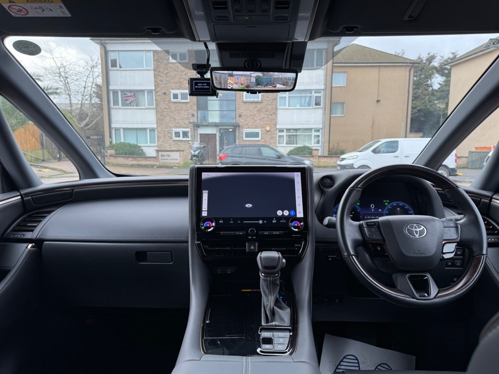 Used Toyota Alphard 2024 for sale - 77393644: Photo 46