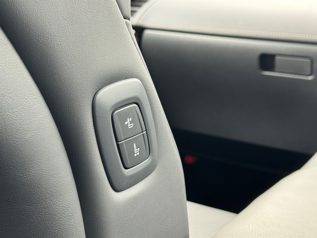 Used Toyota Alphard 2024 for sale - 77393644: Photo 47