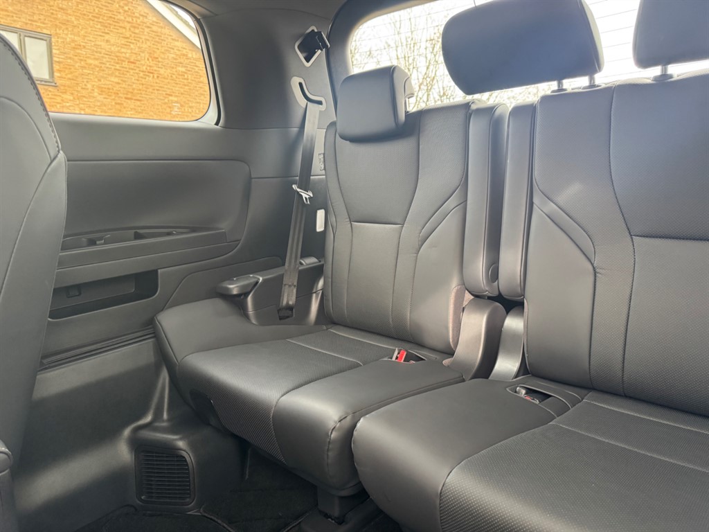 Used Toyota Alphard 2024 for sale - 77393644: Photo 60