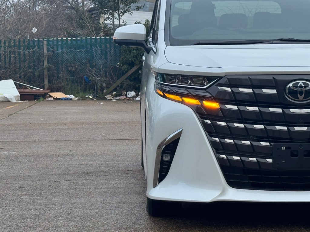 Used Toyota Alphard 2024 for sale - 77393644: Photo 76