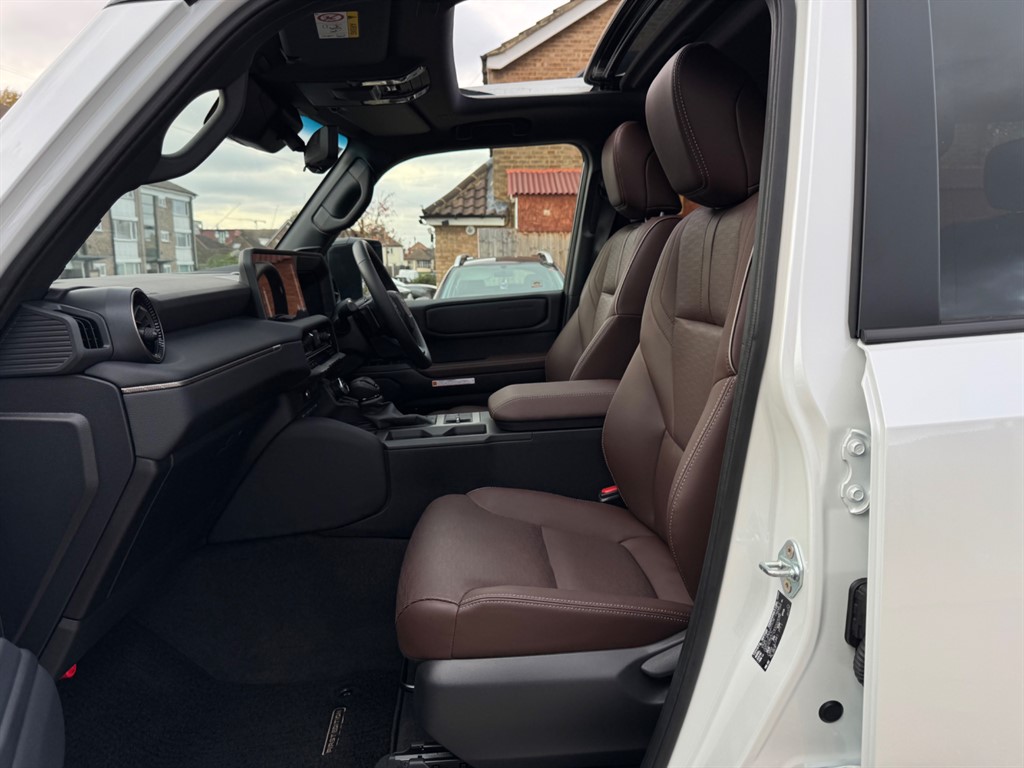 Used Toyota Land Cruiser 2024 for sale - 76563943: Photo 17