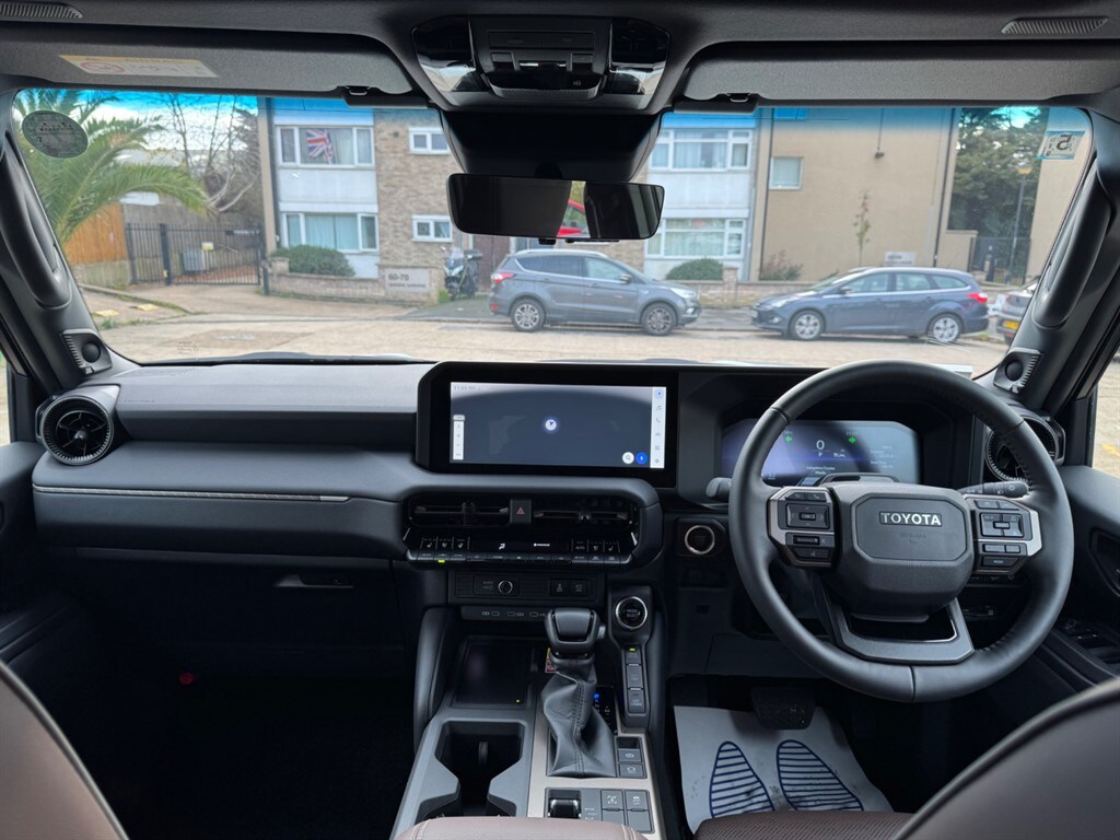 Used Toyota Land Cruiser 2024 for sale - 76563943: Photo 47