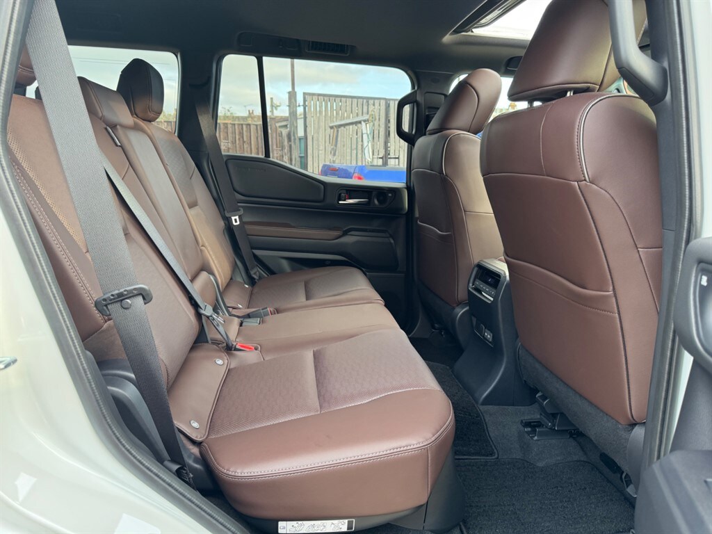 Used Toyota Land Cruiser 2024 for sale - 76563943: Photo 52