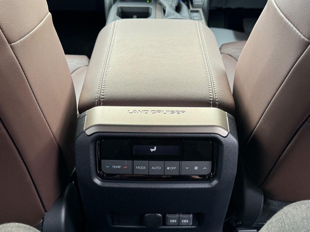 Used Toyota Land Cruiser 2024 for sale - 76563943: Photo 55