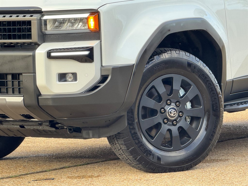 Used Toyota Land Cruiser 2024 for sale - 76563943: Photo 79