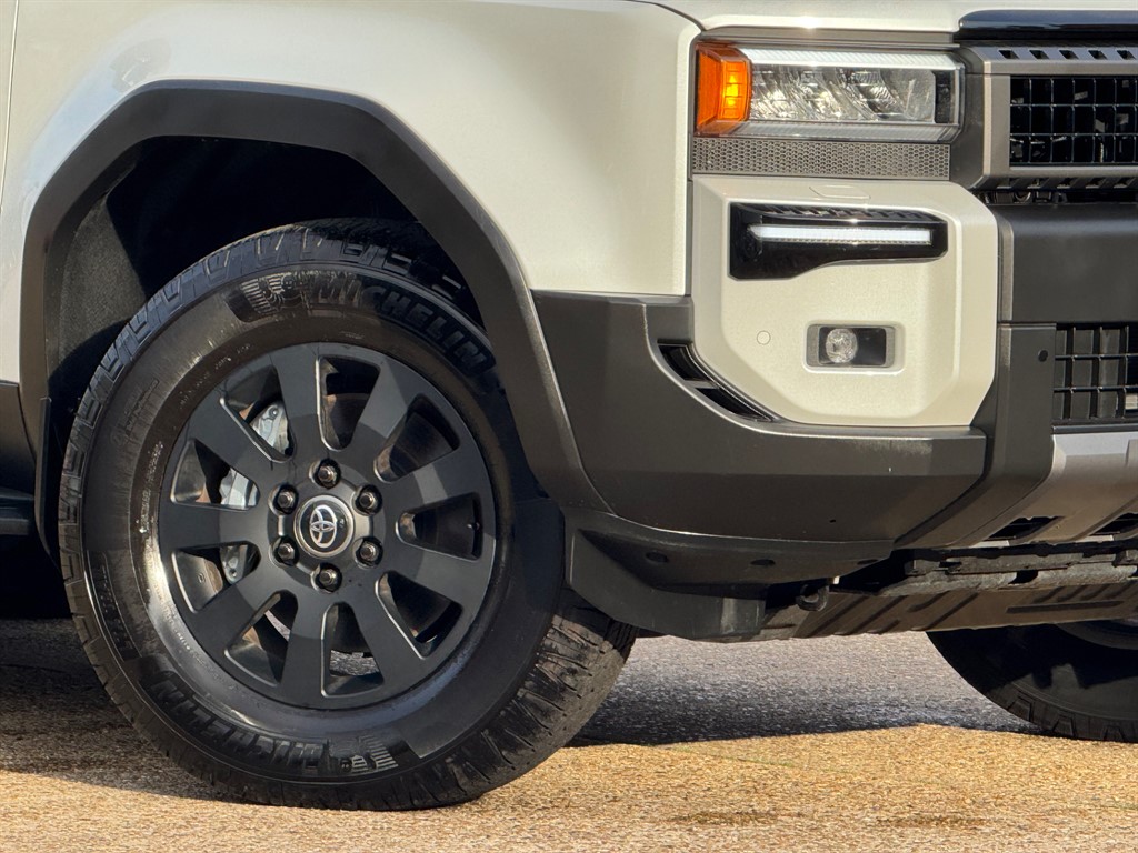 Used Toyota Land Cruiser 2024 for sale - 76563943: Photo 83