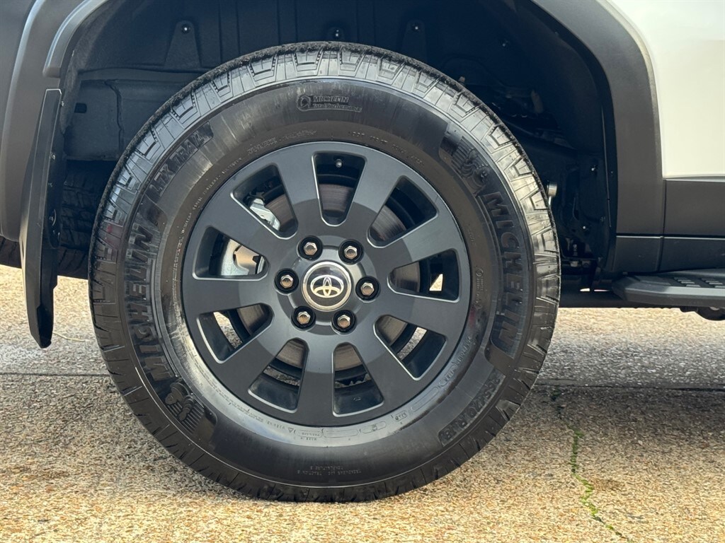 Used Toyota Land Cruiser 2024 for sale - 76563943: Photo 89