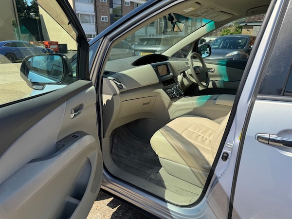 Used Toyota Estima 2009 for sale - 75571881: Photo 15