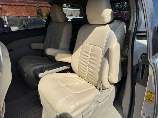 Used Toyota Estima 2009 for sale - 75571881: Photo 46