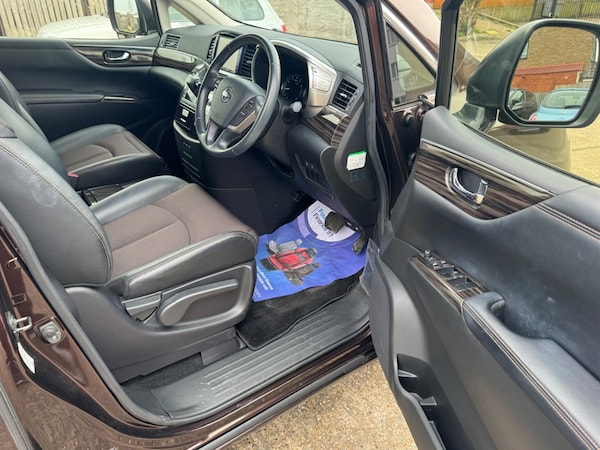 Used Nissan Elgrand 2018 for sale - 75572337: Photo 10