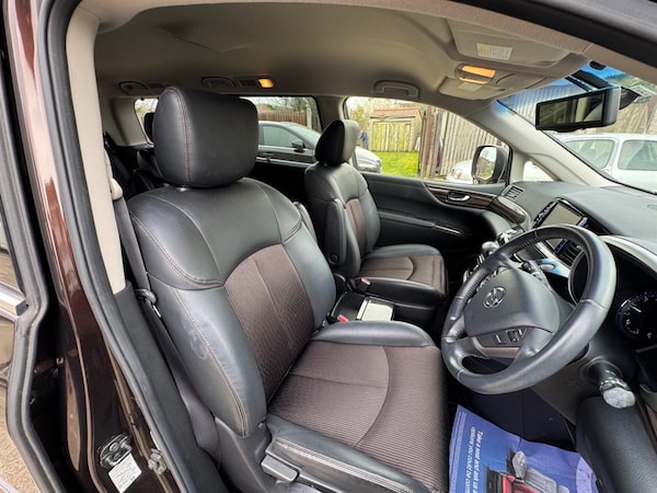 Used Nissan Elgrand 2018 for sale - 75572337: Photo 12