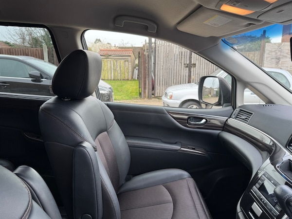 Used Nissan Elgrand 2018 for sale - 75572337: Photo 14