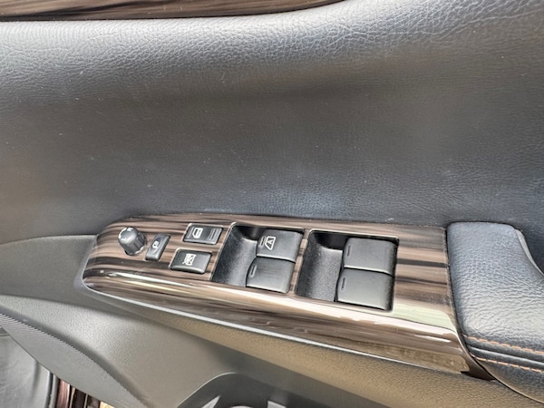 Used Nissan Elgrand 2018 for sale - 75572337: Photo 21