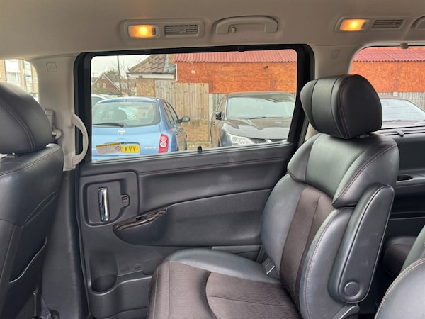 Used Nissan Elgrand 2018 for sale - 75572337: Photo 44