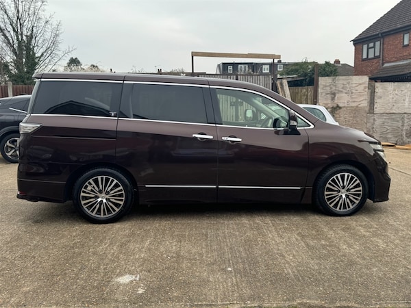 Used Nissan Elgrand 2018 for sale - 75572337: Photo 7