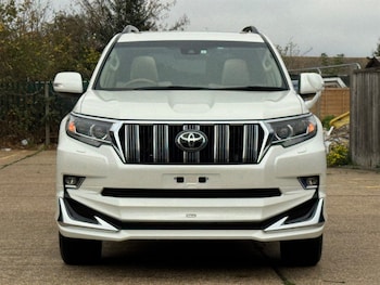 Used Toyota Land Cruiser 2023 for sale - 76532401: Photo