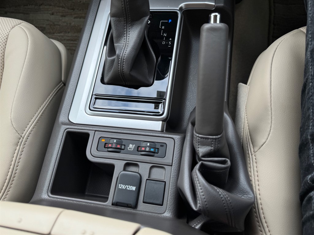 Used Toyota Land Cruiser 2023 for sale - 76532401: Photo 33