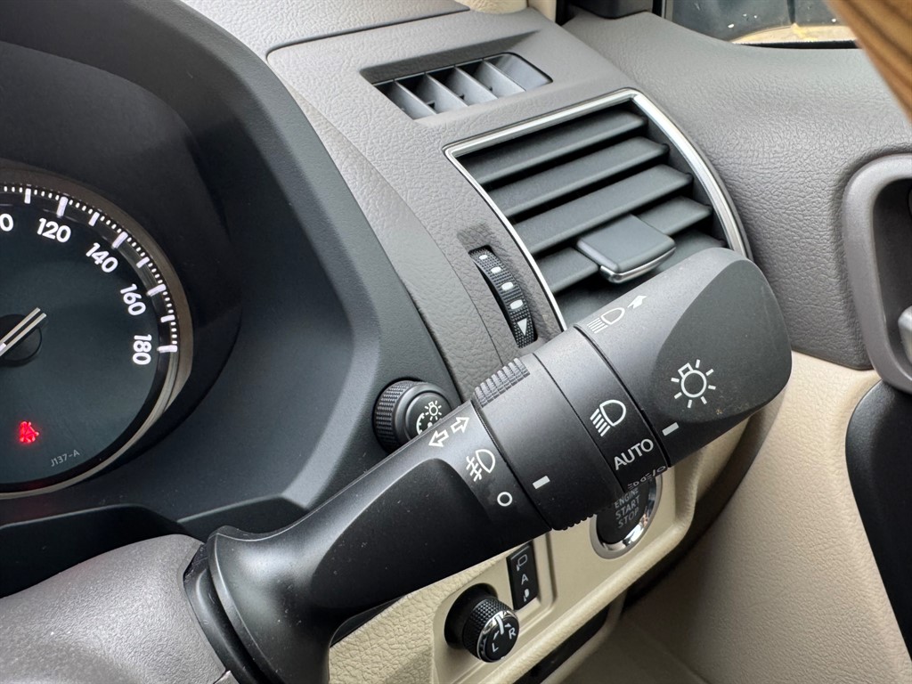 Used Toyota Land Cruiser 2023 for sale - 76532401: Photo 36