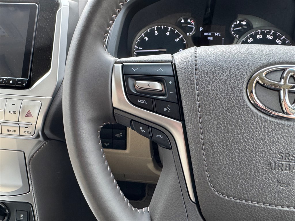 Used Toyota Land Cruiser 2023 for sale - 76532401: Photo 37