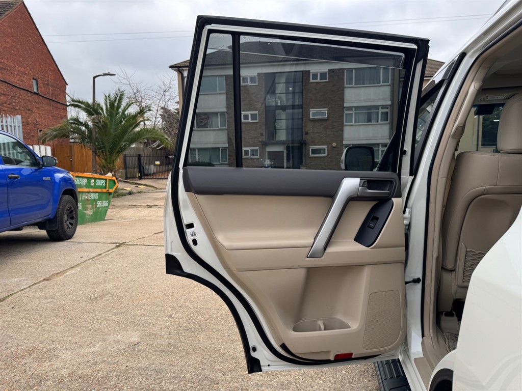 Used Toyota Land Cruiser 2023 for sale - 76532401: Photo 49