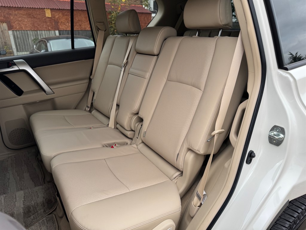 Used Toyota Land Cruiser 2023 for sale - 76532401: Photo 52