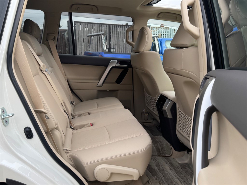 Used Toyota Land Cruiser 2023 for sale - 76532401: Photo 58